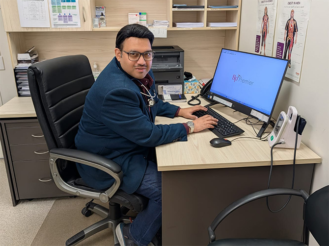 Dr Najeeb-uddin